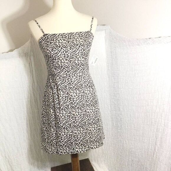 The Impeccable Pig NWT Animal Print Short Dress Size Small - Picture 2 of 8